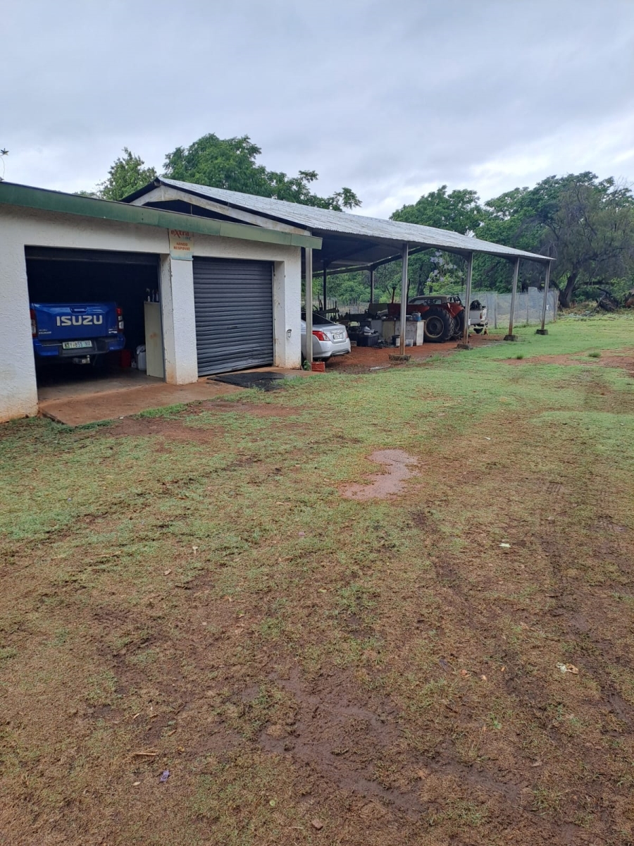 7 Bedroom Property for Sale in Modderfontein AH North West